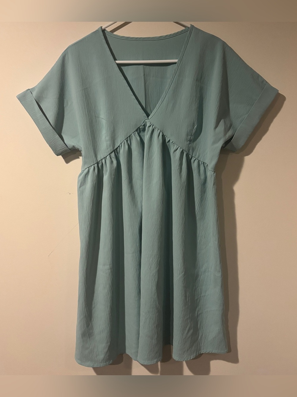 Simple V-Neck Batwing Short Sleeve Dress in Light Aqua